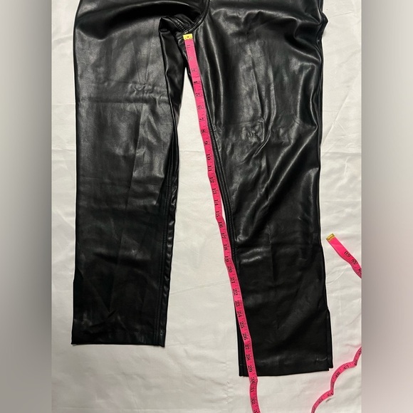 Abercrombie & Fitch Curve Love 90s Faux Leather High Rise Straight Pants 29 - Picture 12 of 14